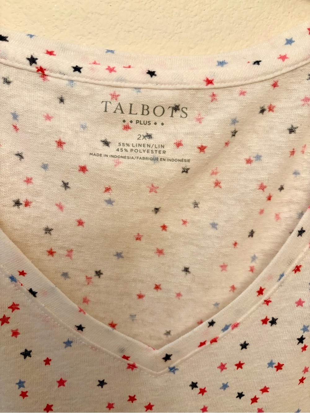 Talbots July 4TH V-Neck 2X White with Tiny Red, Blue, Black & Pink Stars